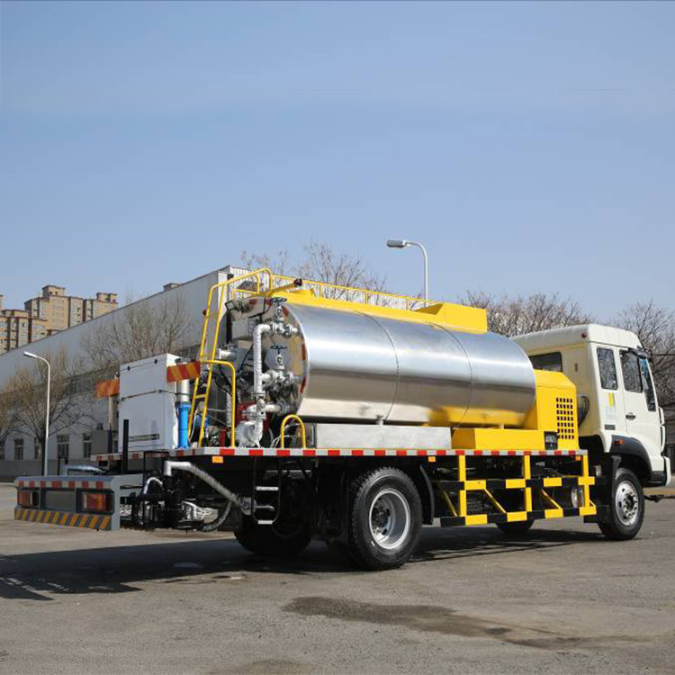 Performance advantages of high-quality fully automatic asphalt spreaders